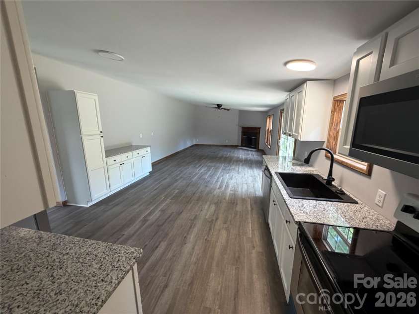 2521 Gaffney Road, Mooresboro, NC 28114.  MLS# CAR4409707, YatesRealty ID 43215. 