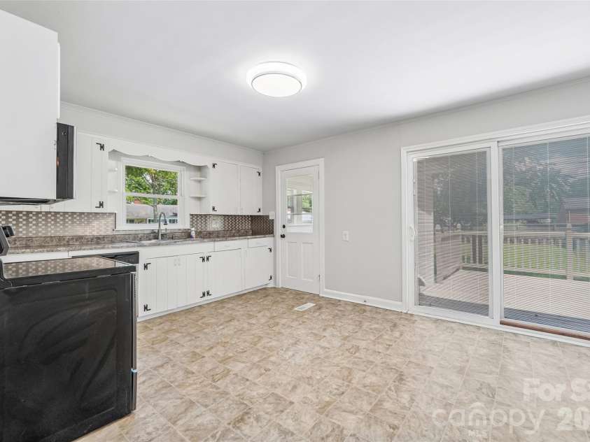808 Lowery Street, Shelby, NC 28152.  MLS# CAR4413554, YatesRealty ID 43216. 