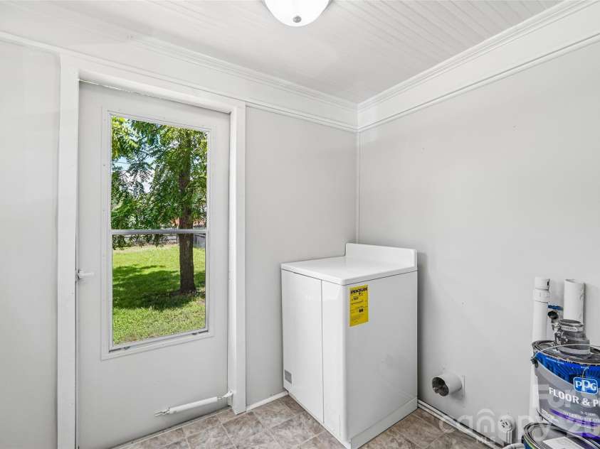 808 Lowery Street, Shelby, NC 28152.  MLS# CAR4413554, YatesRealty ID 43216. 