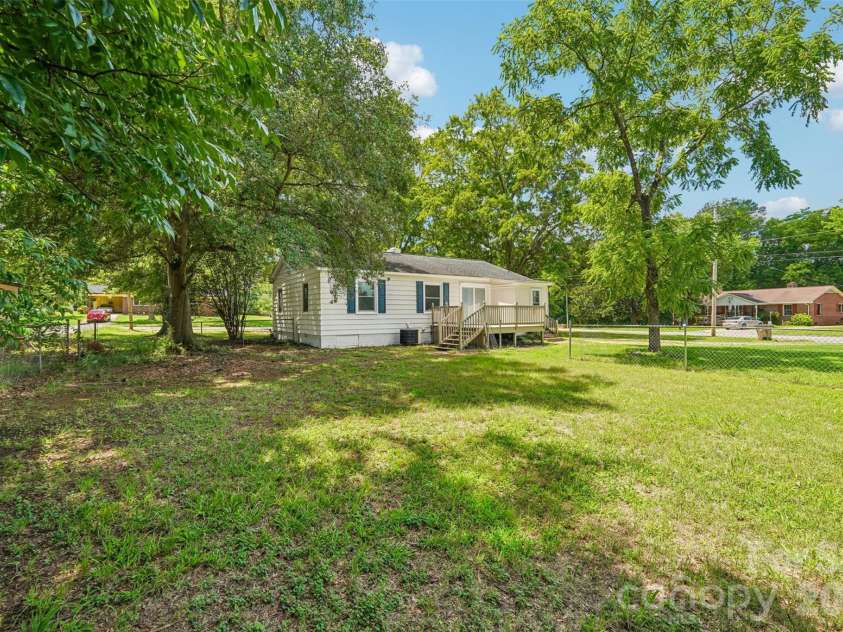 808 Lowery Street, Shelby, NC 28152.  MLS# CAR4413554, YatesRealty ID 43216. 