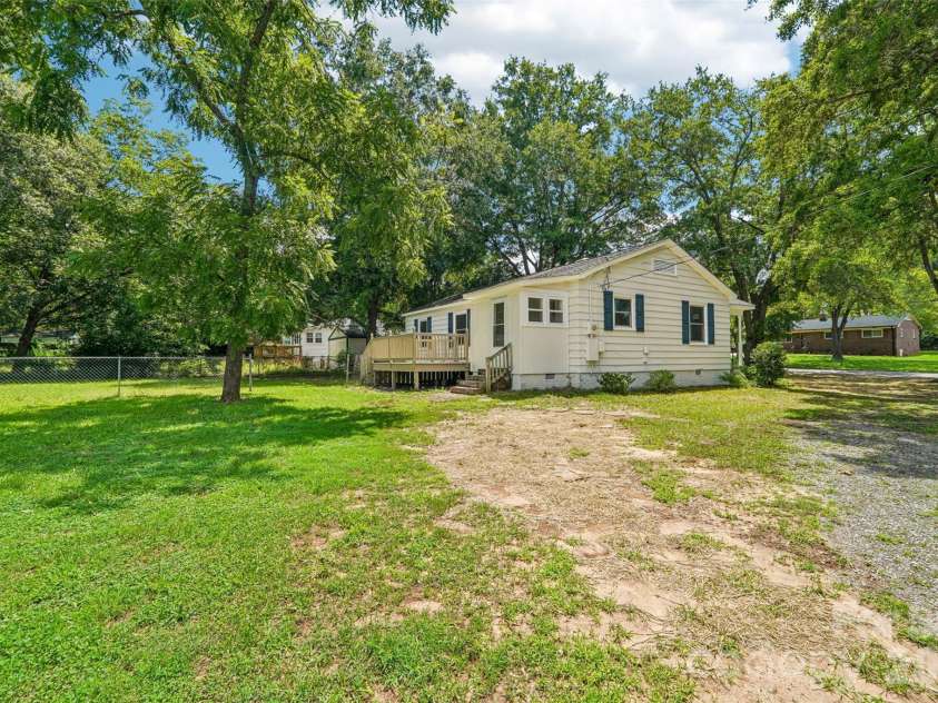 808 Lowery Street, Shelby, NC 28152.  MLS# CAR4413554, YatesRealty ID 43216. 