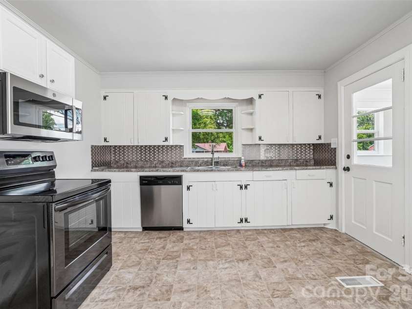 808 Lowery Street, Shelby, NC 28152.  MLS# CAR4413554, YatesRealty ID 43216. Staged Photo