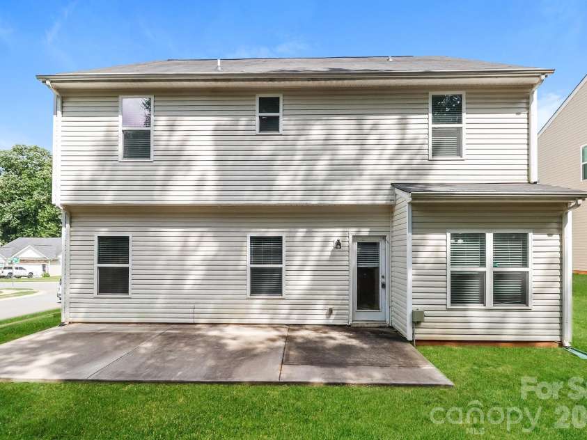 6237 Sydney Mae Lane, Charlotte, NC 28262.  MLS# CAR4413394, YatesRealty ID 43218. 