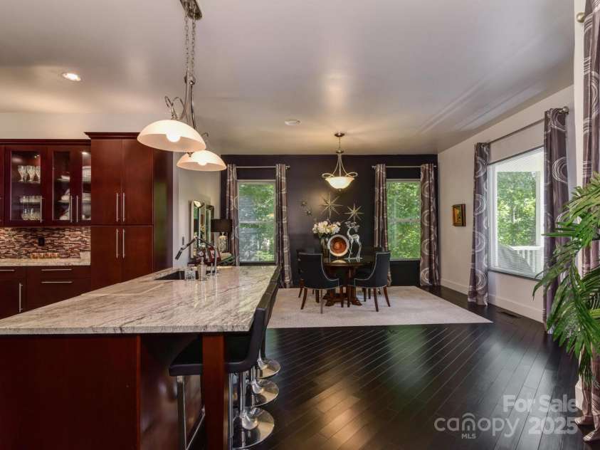 206 Glenroy Court, Flat Rock, NC 28731.  MLS# CAR4260641, YatesRealty ID 4322. 