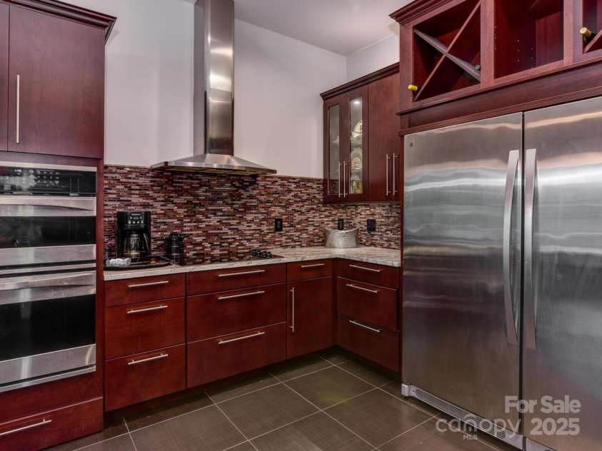 206 Glenroy Court, Flat Rock, NC 28731.  MLS# CAR4260641, YatesRealty ID 4322. 