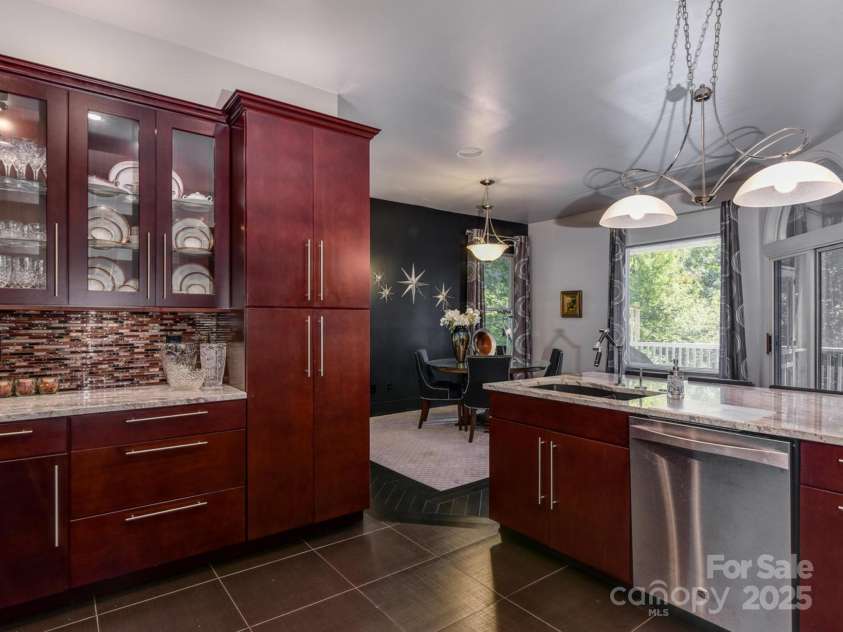 206 Glenroy Court, Flat Rock, NC 28731.  MLS# CAR4260641, YatesRealty ID 4322. 