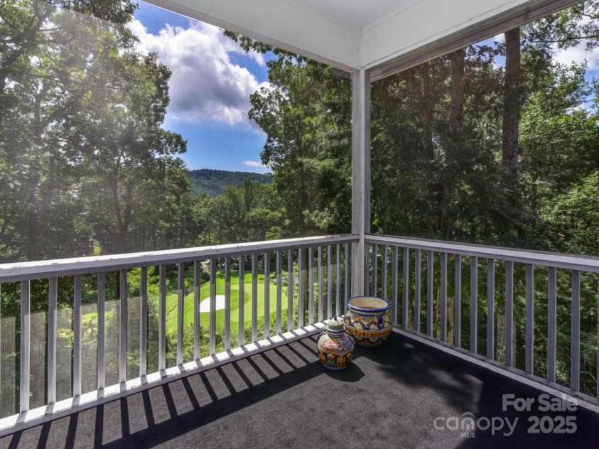 206 Glenroy Court, Flat Rock, NC 28731.  MLS# CAR4260641, YatesRealty ID 4322. 