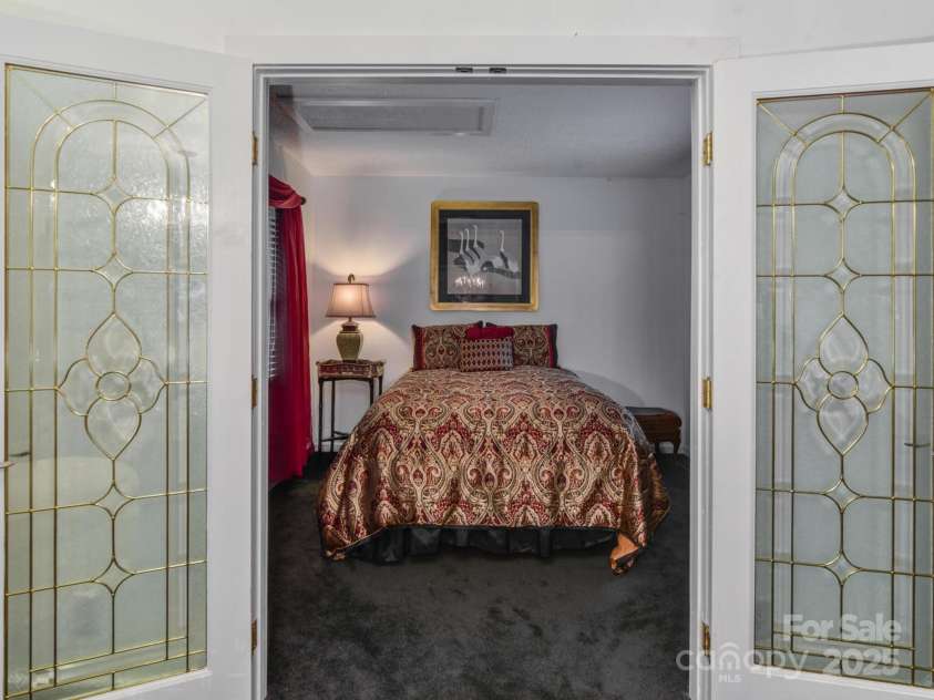 206 Glenroy Court, Flat Rock, NC 28731.  MLS# CAR4260641, YatesRealty ID 4322. 