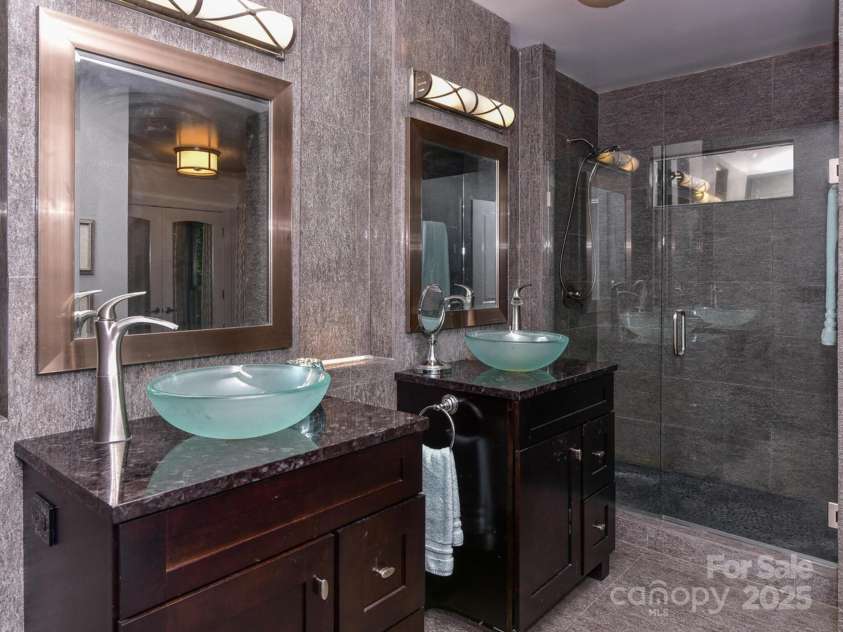 206 Glenroy Court, Flat Rock, NC 28731.  MLS# CAR4260641, YatesRealty ID 4322. 