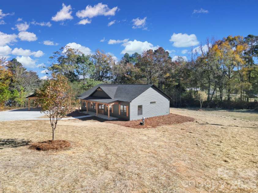 230 Doc Garris Road, Lancaster, SC 29720.  MLS# CAR4289398, YatesRealty ID 4322. 