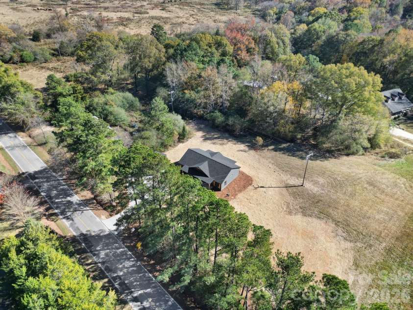 230 Doc Garris Road, Lancaster, SC 29720.  MLS# CAR4289398, YatesRealty ID 4322. 
