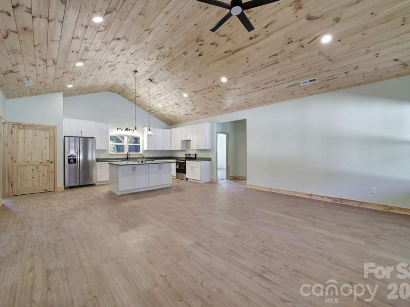 230 Doc Garris Road, Lancaster, SC 29720.  MLS# CAR4289398, YatesRealty ID 4322. 
