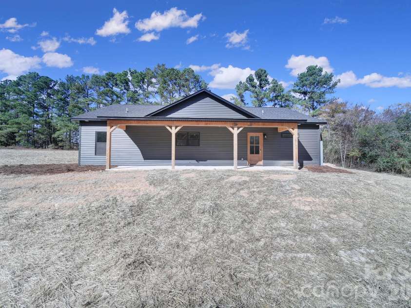 230 Doc Garris Road, Lancaster, SC 29720.  MLS# CAR4289398, YatesRealty ID 4322. 