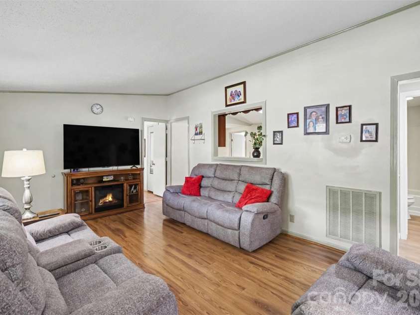 104 Main Street, Belmont, NC 28012.  MLS# CAR4408838, YatesRealty ID 43221. 
