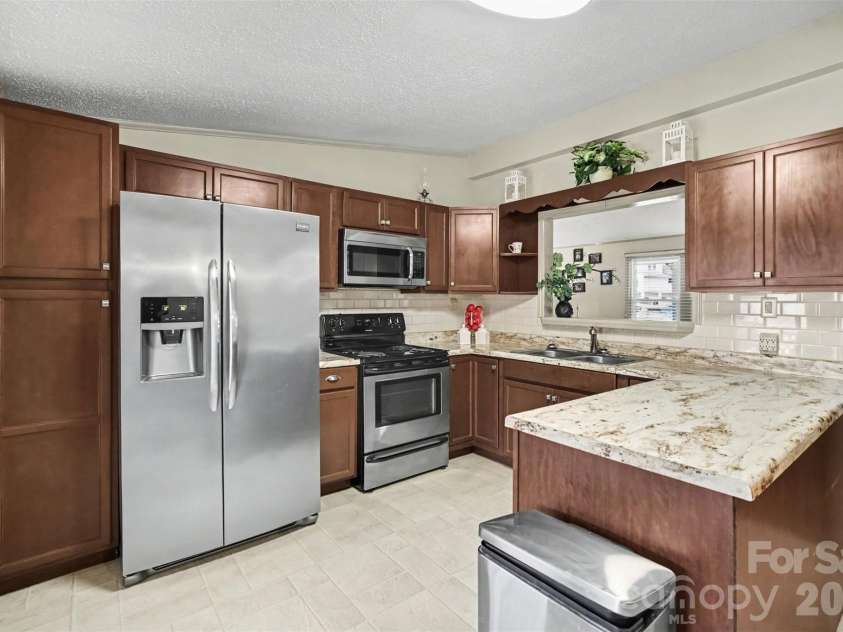 104 Main Street, Belmont, NC 28012.  MLS# CAR4408838, YatesRealty ID 43221. 