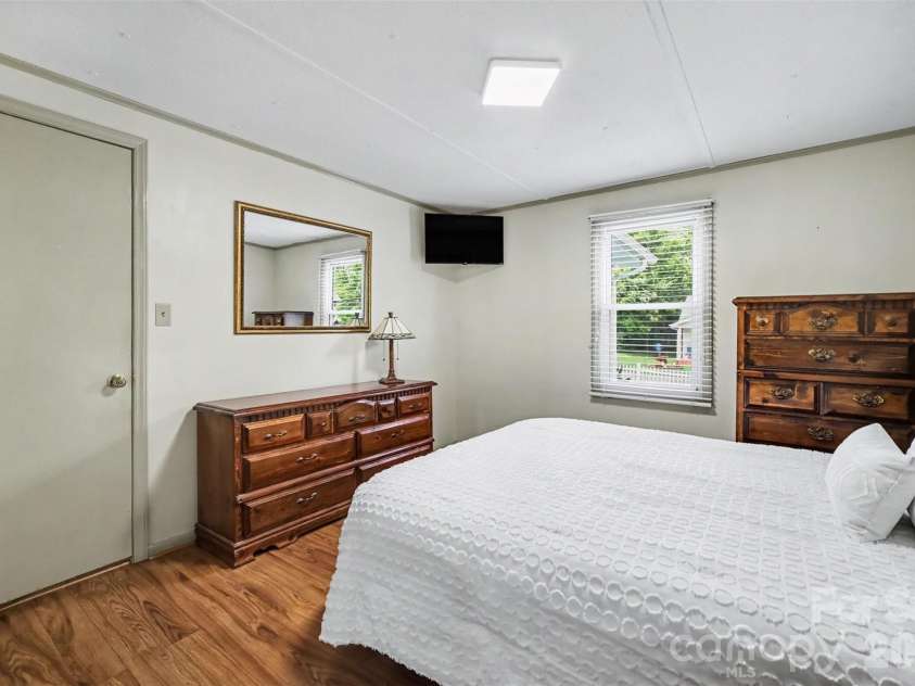 104 Main Street, Belmont, NC 28012.  MLS# CAR4408838, YatesRealty ID 43221. 