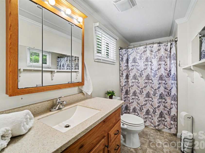 104 Main Street, Belmont, NC 28012.  MLS# CAR4408838, YatesRealty ID 43221. 