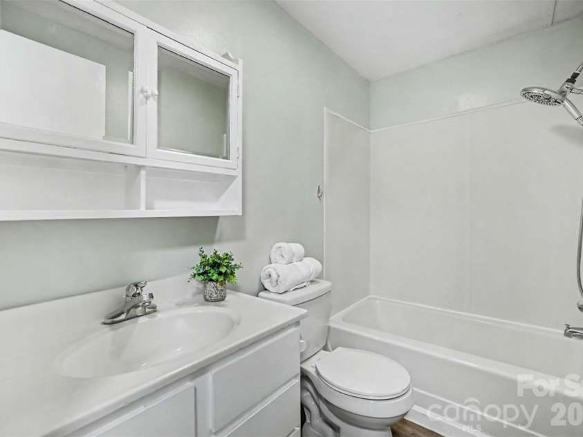 104 Main Street, Belmont, NC 28012.  MLS# CAR4408838, YatesRealty ID 43221. 