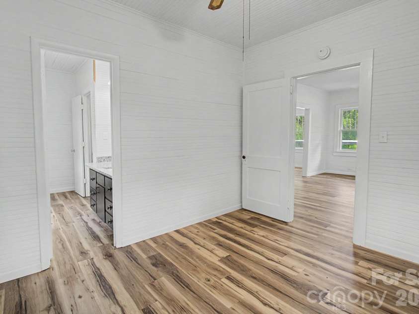 47 Stone Cottage Road, Mars Hill, NC 28754.  MLS# CAR4413320, YatesRealty ID 43222. 