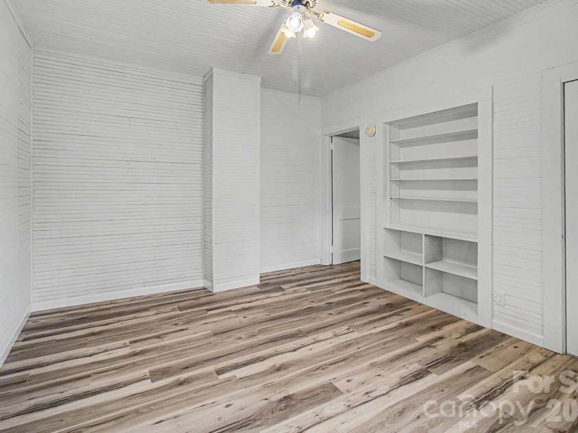 47 Stone Cottage Road, Mars Hill, NC 28754.  MLS# CAR4413320, YatesRealty ID 43222. 