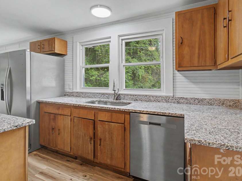 47 Stone Cottage Road, Mars Hill, NC 28754.  MLS# CAR4413320, YatesRealty ID 43222. 