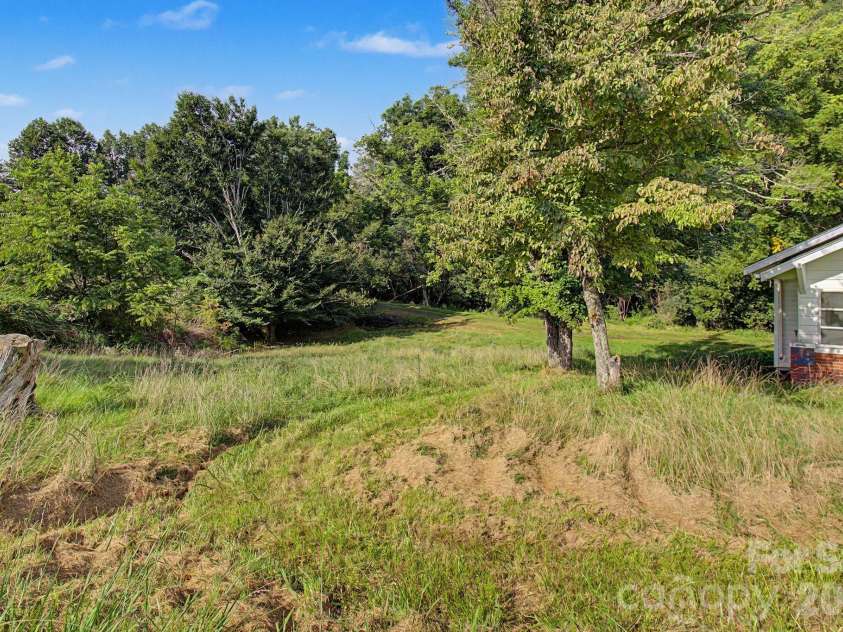 47 Stone Cottage Road, Mars Hill, NC 28754.  MLS# CAR4413320, YatesRealty ID 43222. 