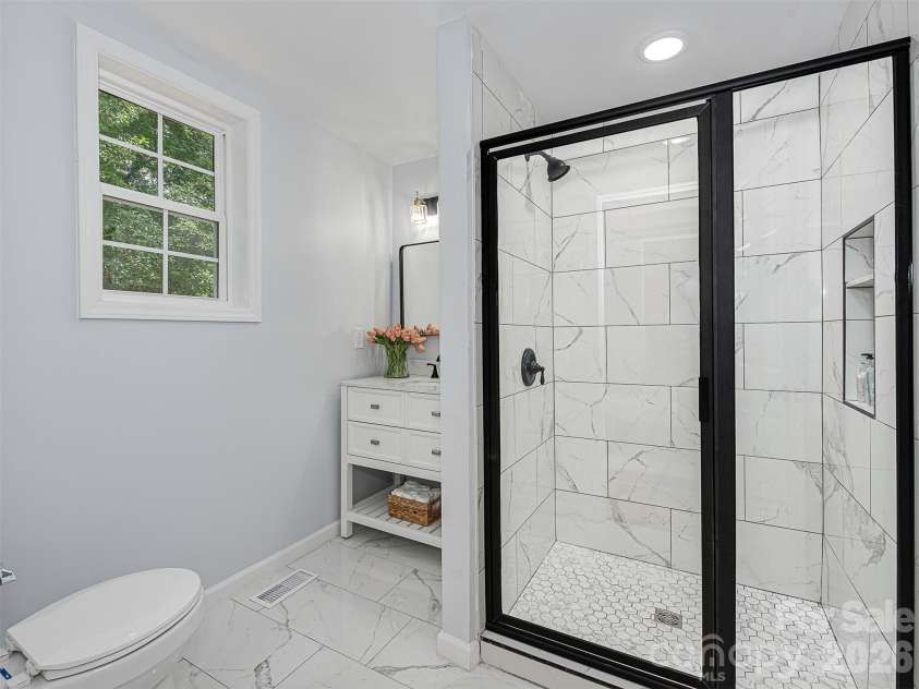 234 Academy Street, Mooresville, NC 28115.  MLS# CAR4413388, YatesRealty ID 43223. 