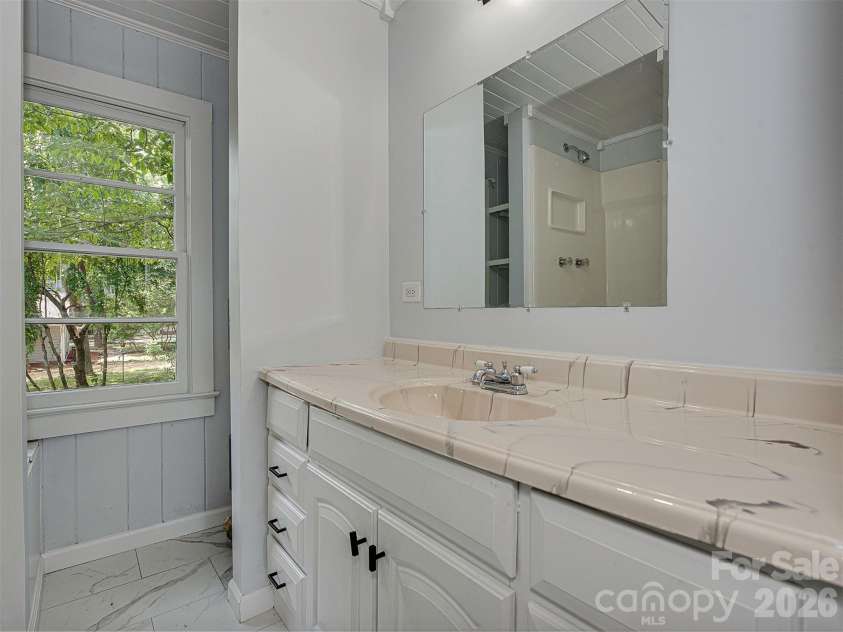 234 Academy Street, Mooresville, NC 28115.  MLS# CAR4413388, YatesRealty ID 43223. 