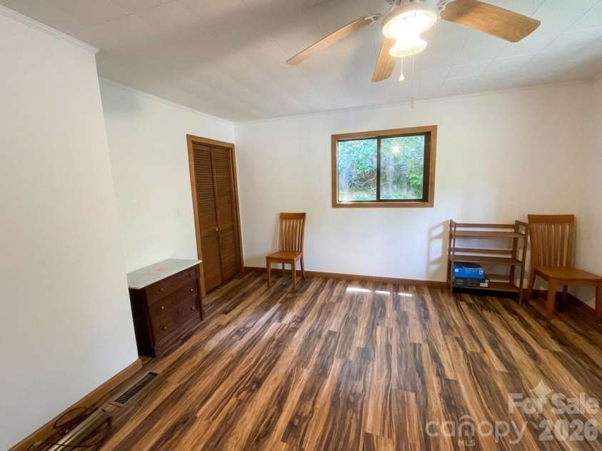 903 Winter Star Loop, Burnsville, NC 28714.  MLS# CAR4410842, YatesRealty ID 43224. 