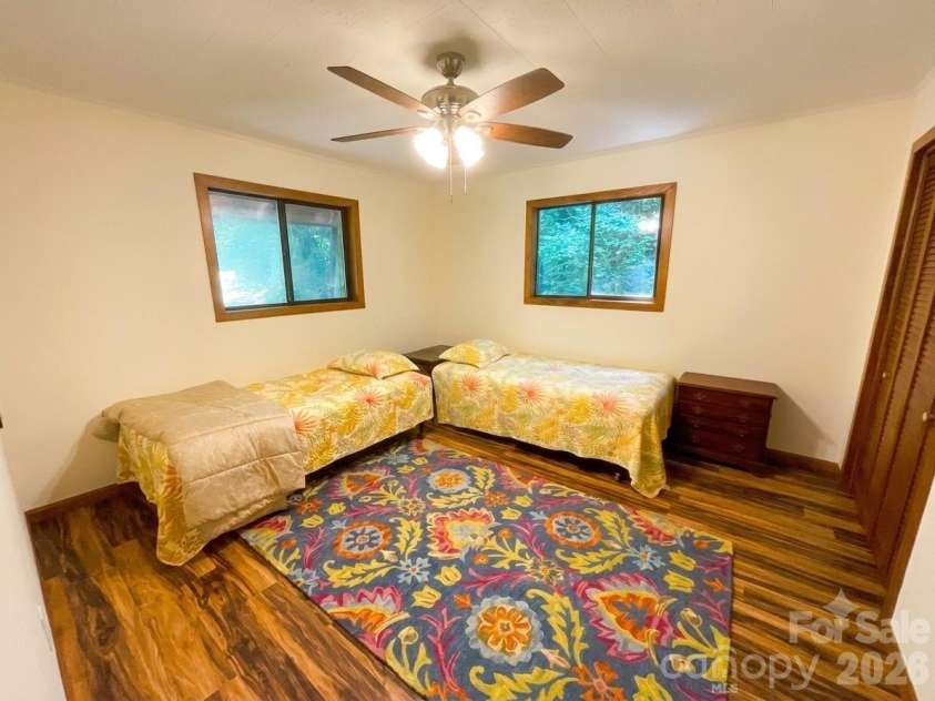 903 Winter Star Loop, Burnsville, NC 28714.  MLS# CAR4410842, YatesRealty ID 43224. 