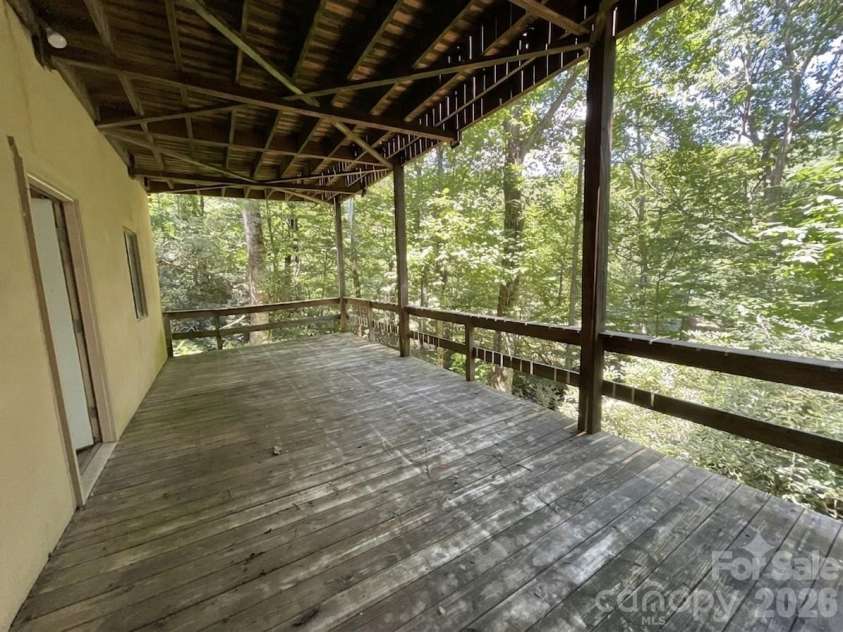 903 Winter Star Loop, Burnsville, NC 28714.  MLS# CAR4410842, YatesRealty ID 43224. 