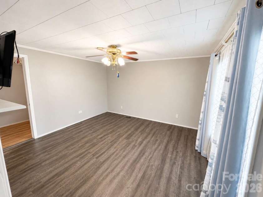 6955 Sandhill Road, Kershaw, SC 29067.  MLS# CAR4413498, YatesRealty ID 43227. 