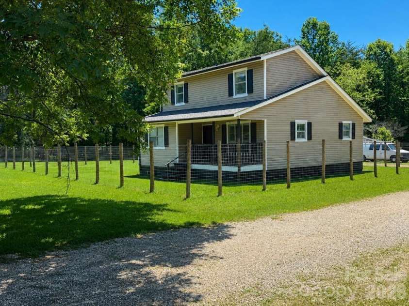 21909 Shearer Road, Davidson, NC 28036.  MLS# CAR4413071, YatesRealty ID 43228. 