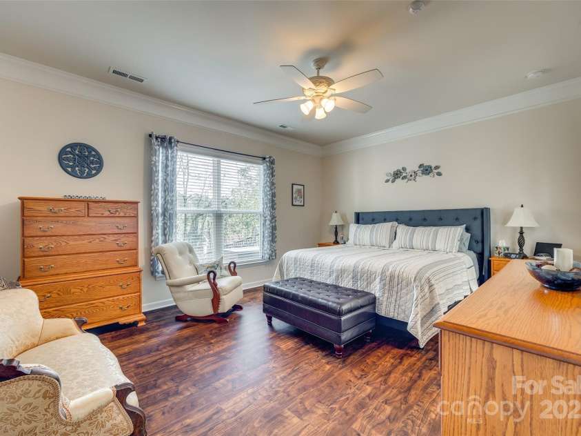 1035 Crescent Moon Drive, Fort Mill, SC 29715.  MLS# CAR4201241, YatesRealty ID 4323. Oversized Primary Bedroom