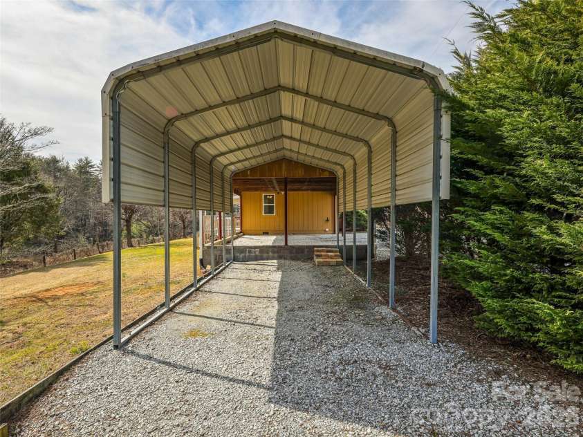 428 Jackson Road, Fletcher, NC 28732.  MLS# CAR4345226, YatesRealty ID 4323. 