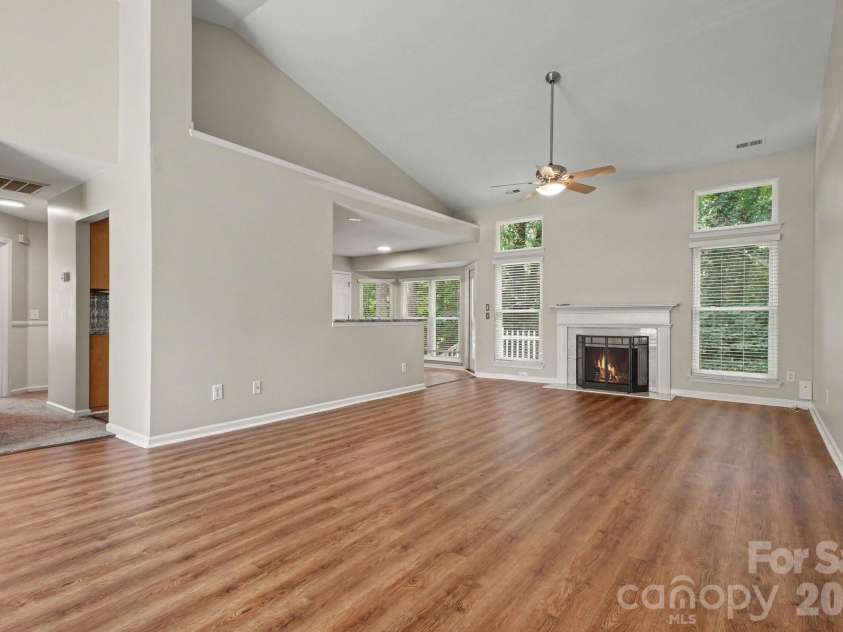 16130 Amber Field Drive, Huntersville, NC 28078.  MLS# CAR4413382, YatesRealty ID 43231. 