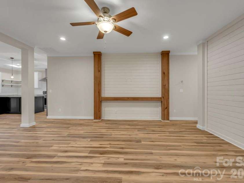 116 Coyote Trail, Boone, NC 28607.  MLS# CAR4413602, YatesRealty ID 43232. 
