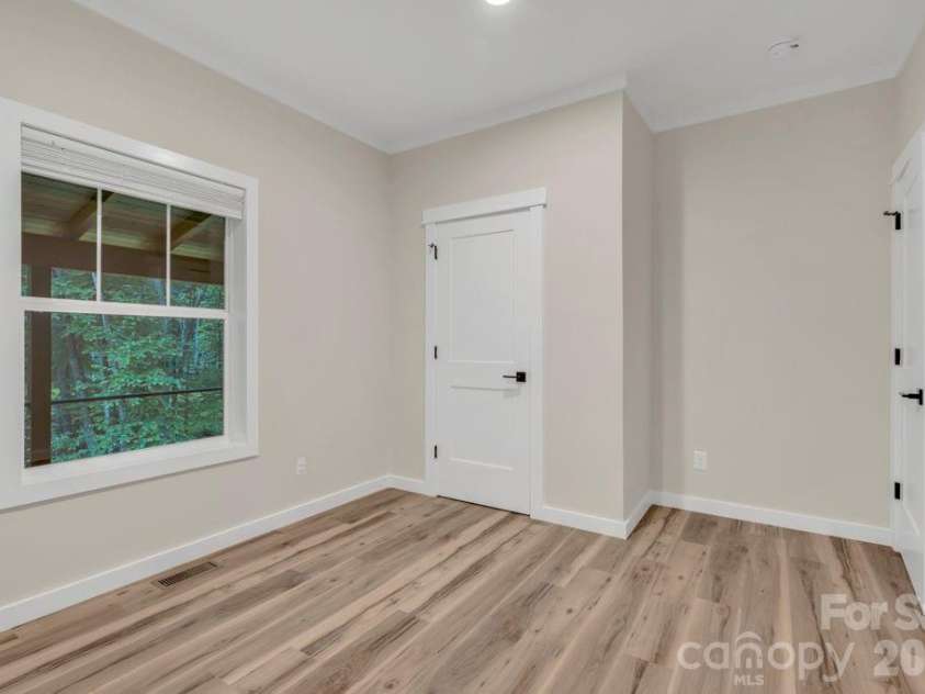 116 Coyote Trail, Boone, NC 28607.  MLS# CAR4413602, YatesRealty ID 43232. 