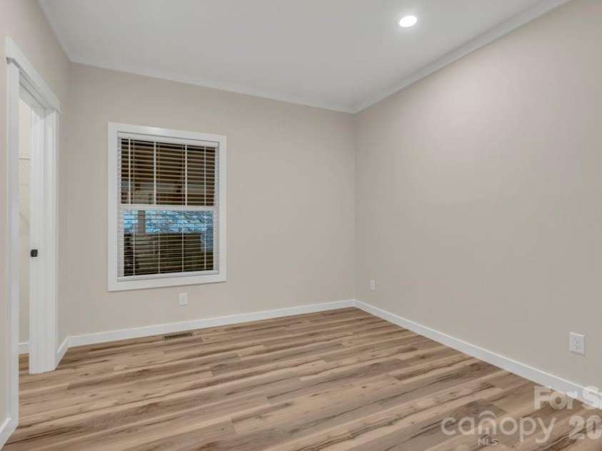 116 Coyote Trail, Boone, NC 28607.  MLS# CAR4413602, YatesRealty ID 43232. 
