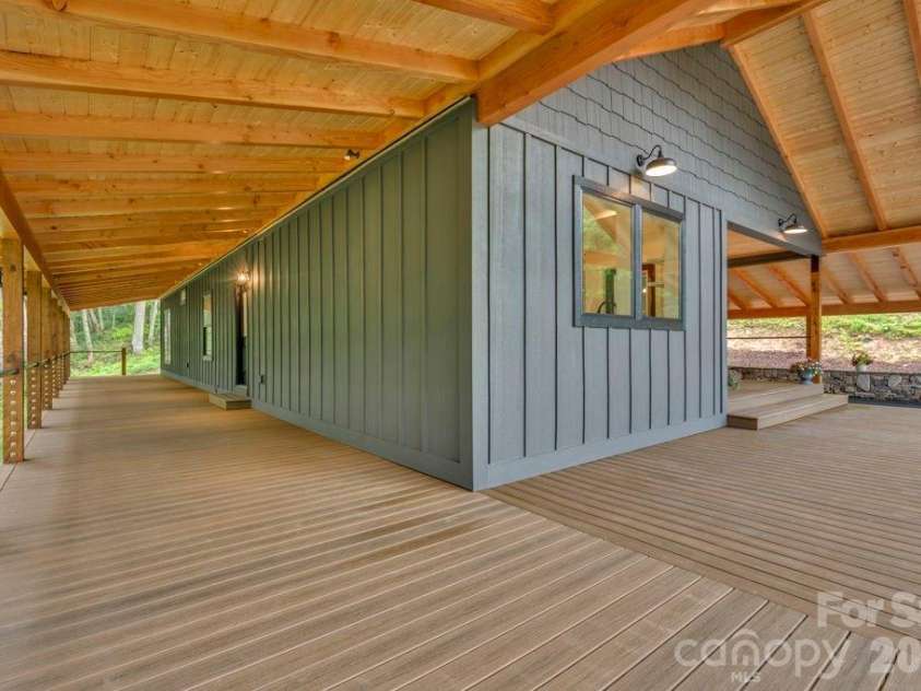 116 Coyote Trail, Boone, NC 28607.  MLS# CAR4413602, YatesRealty ID 43232. 