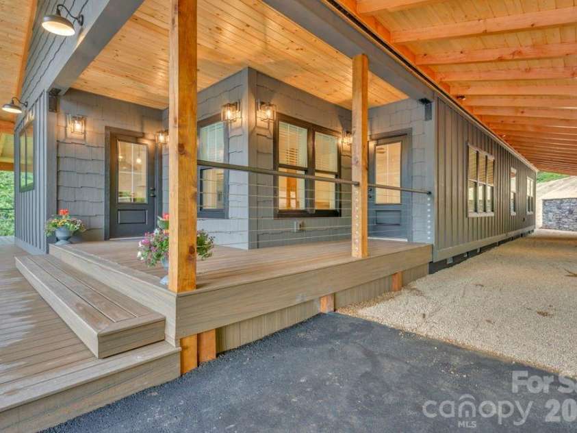 116 Coyote Trail, Boone, NC 28607.  MLS# CAR4413602, YatesRealty ID 43232. 