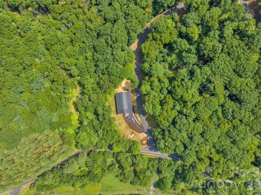 116 Coyote Trail, Boone, NC 28607.  MLS# CAR4413602, YatesRealty ID 43232. 