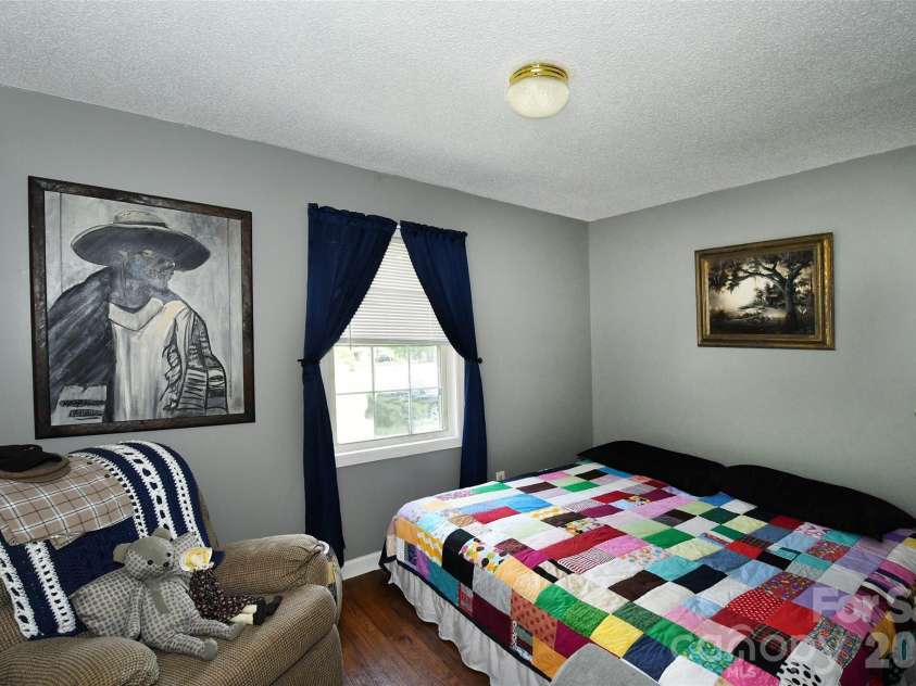5502 and 5504 Wrenn Drive, Denver, NC 28037.  MLS# CAR4411804, YatesRealty ID 43234. 