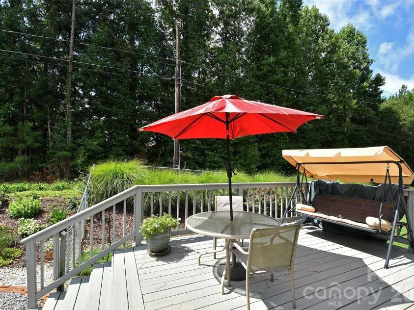 5502 and 5504 Wrenn Drive, Denver, NC 28037.  MLS# CAR4411804, YatesRealty ID 43234. 
