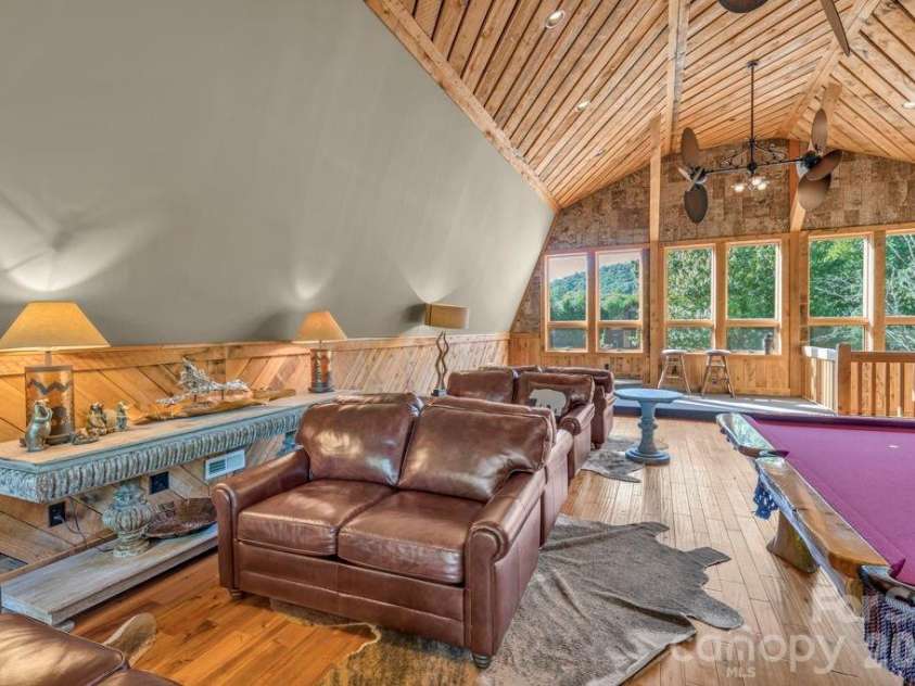 52 Eagle Cottage Lane, Banner Elk, NC 28604.  MLS# CAR4413511, YatesRealty ID 43236. 