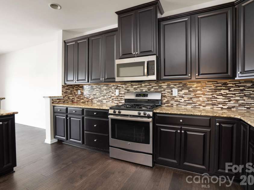 2302 Rachelwood Drive, Charlotte, NC 28273.  MLS# CAR4412862, YatesRealty ID 43237. 