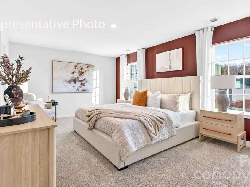 478 Dazzle Loop, Newton, NC 28568.  MLS# CAR4413636, YatesRealty ID 43238. 