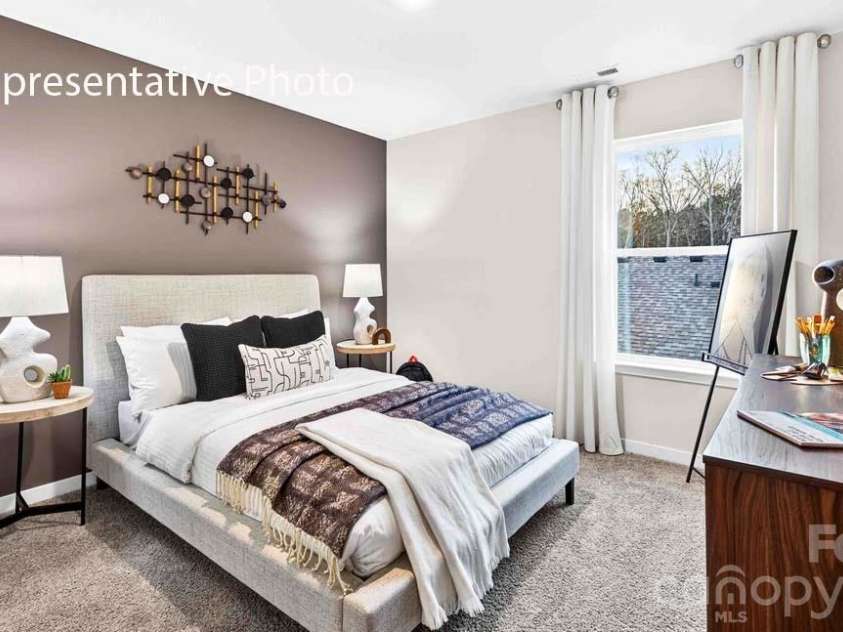478 Dazzle Loop, Newton, NC 28568.  MLS# CAR4413636, YatesRealty ID 43238. 