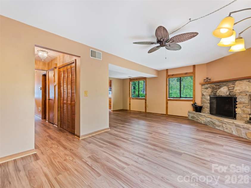37 George Circle, Maggie Valley, NC 28751.  MLS# CAR4352732, YatesRealty ID 4324. 