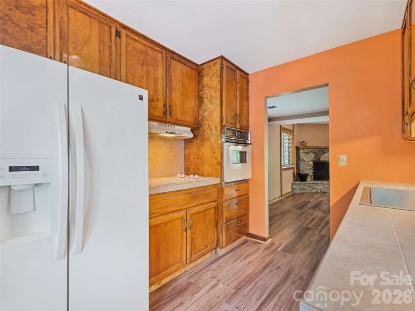 37 George Circle, Maggie Valley, NC 28751.  MLS# CAR4352732, YatesRealty ID 4324. 